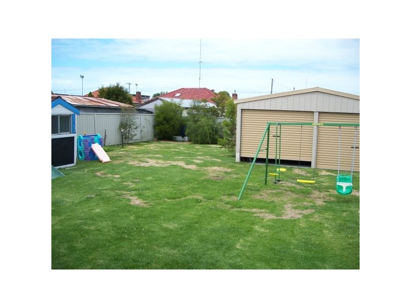 14 Hitchcock Avenue, Belmont NSW 2280