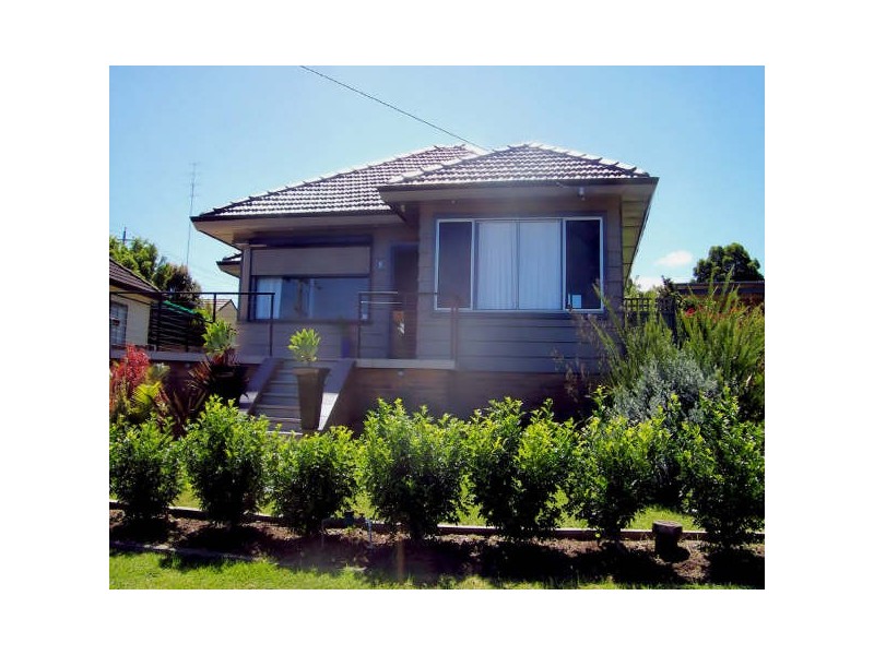 8 Tennent Road, Mount Hutton NSW 2290