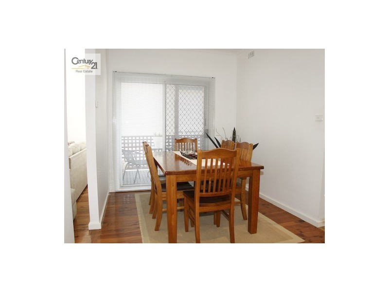 8 Pine Avenue, Cardiff South NSW 2285