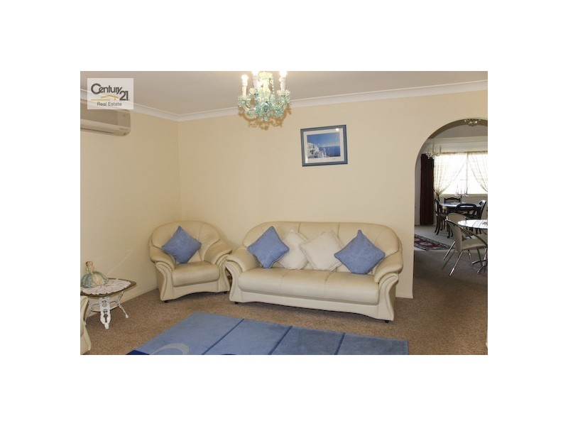 67 Gundaroo Circuit, Maryland NSW 2287