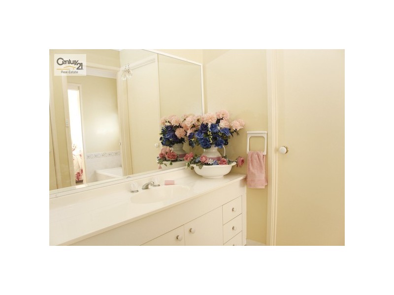 67 Gundaroo Circuit, Maryland NSW 2287