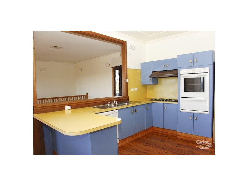19 Pannamena Crescent, Eleebana NSW 2282