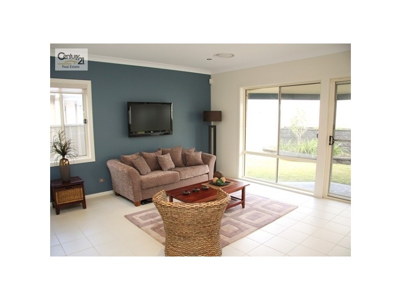 4 Siloam Drive, Belmont North NSW 2280