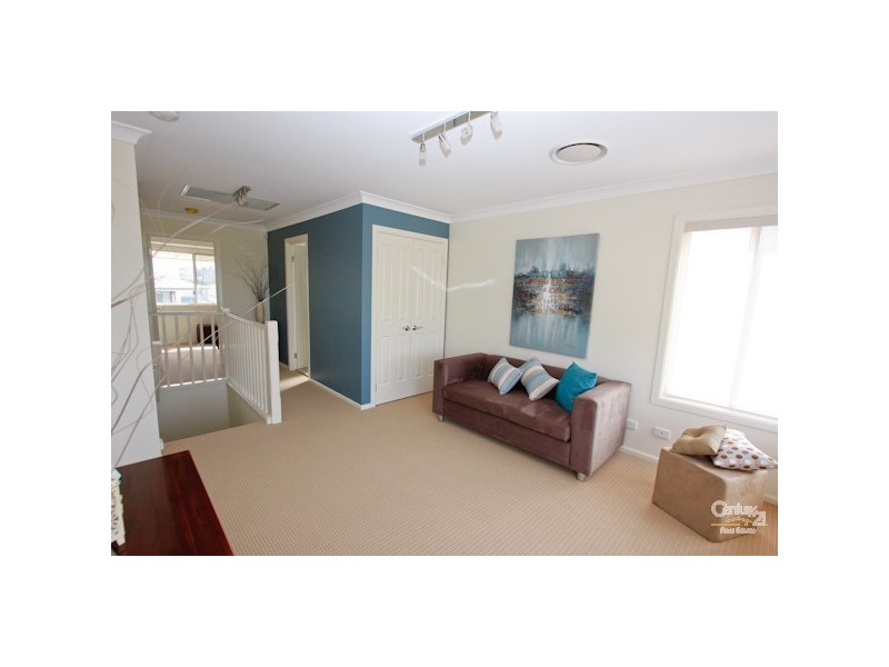 4 Siloam Drive, Belmont North NSW 2280