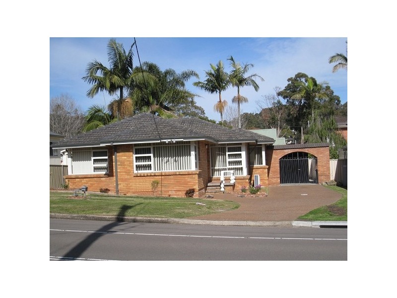 21 Gladgunson Drive, Eleebana NSW 2282