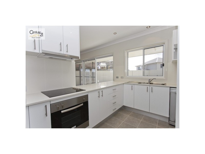 12 Siloam Drive, Belmont North NSW 2280