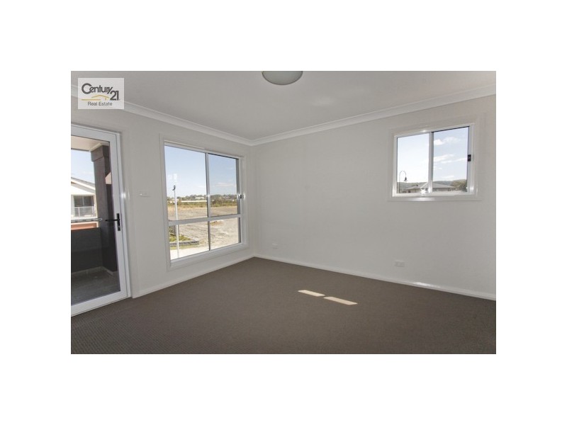 12 Siloam Drive, Belmont North NSW 2280