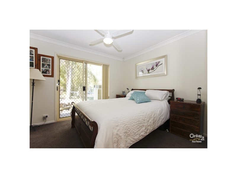 37 Woodoak Close, Tingira Heights NSW 2290
