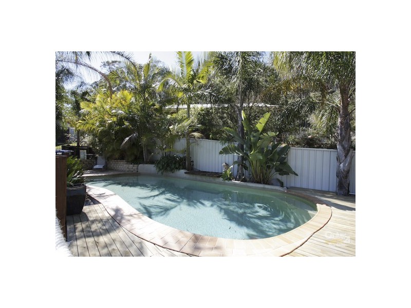 37 Woodoak Close, Tingira Heights NSW 2290