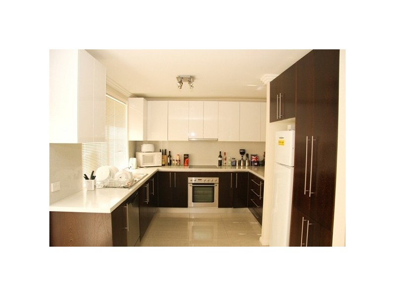 2 Jean Street, Belmont NSW 2280