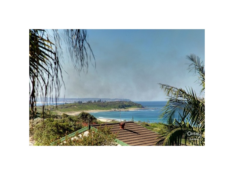 18 Emerald Close, Caves Beach NSW 2281