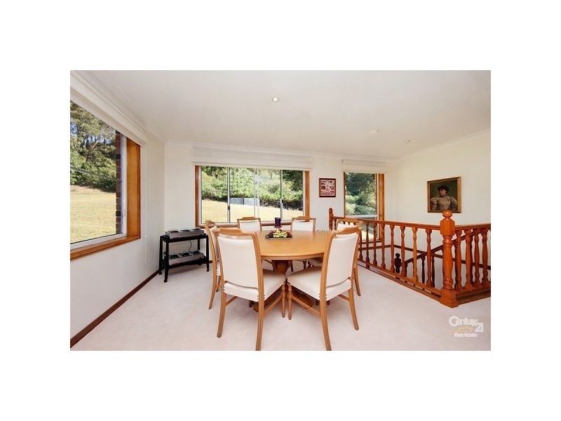 18 Emerald Close, Caves Beach NSW 2281