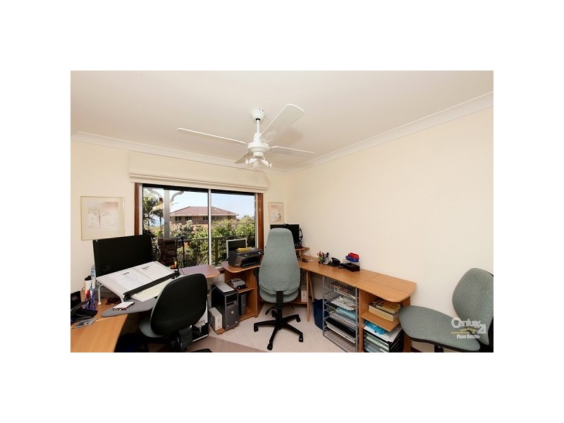 18 Emerald Close, Caves Beach NSW 2281