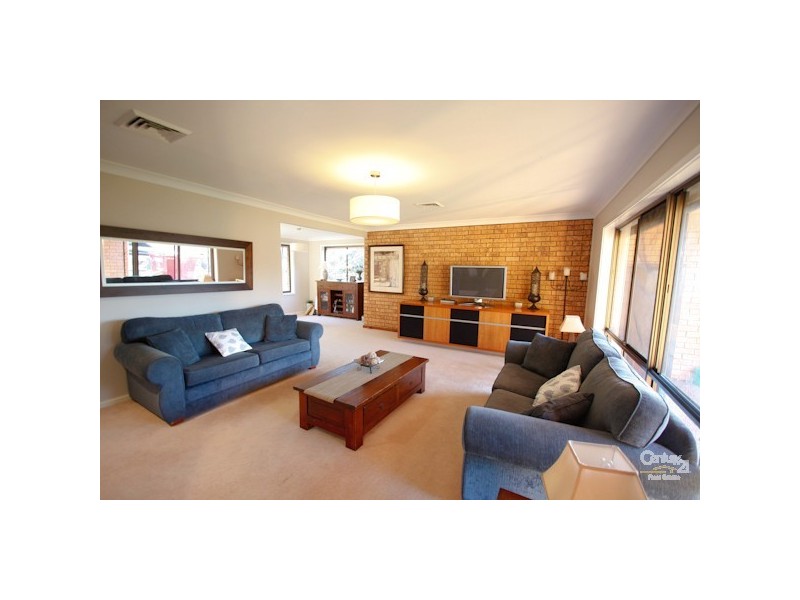 12 Edinburgh Close, Valentine NSW 2280
