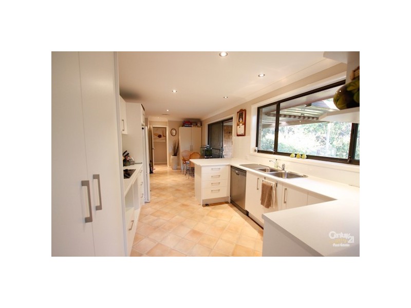 12 Edinburgh Close, Valentine NSW 2280