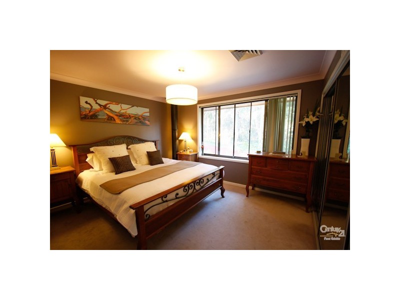 12 Edinburgh Close, Valentine NSW 2280