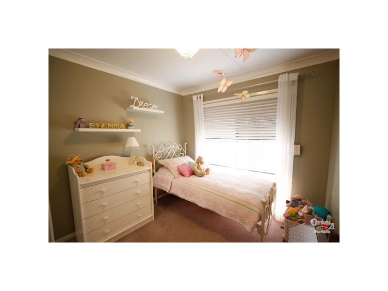 12 Edinburgh Close, Valentine NSW 2280