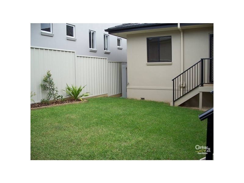 1/2 Arbutus Street, Valentine NSW 2280