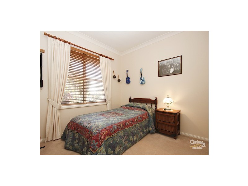 82B Violet Town Road, Floraville NSW 2280