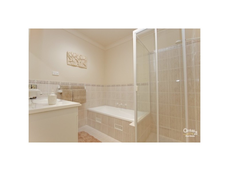 82B Violet Town Road, Floraville NSW 2280