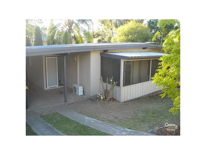 2 Valiant Avenue, Valentine NSW 2280