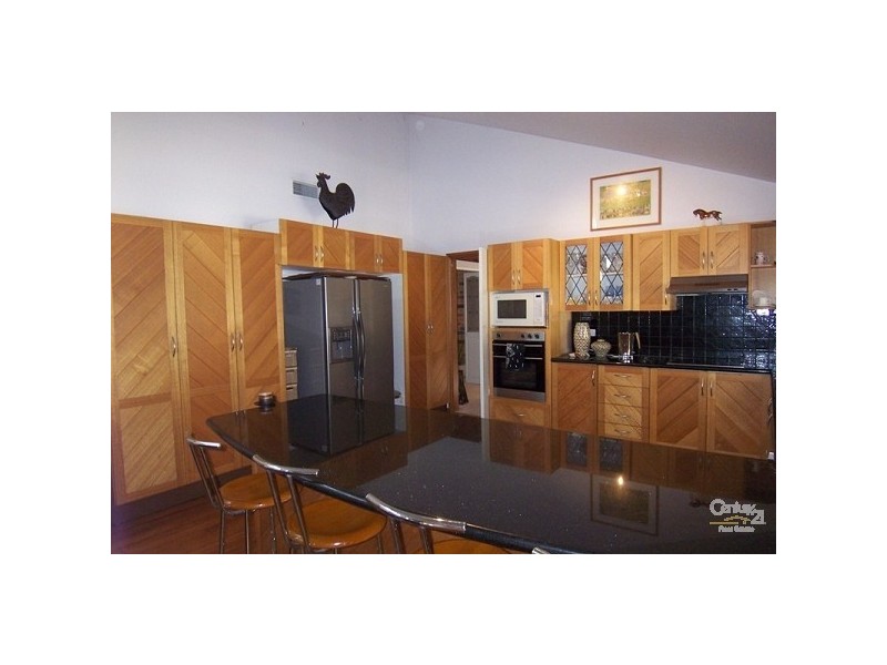 13 Yerambla Close, Eleebana NSW 2282