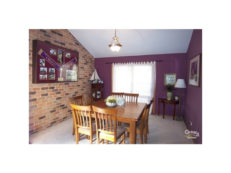 13 Yerambla Close, Eleebana NSW 2282