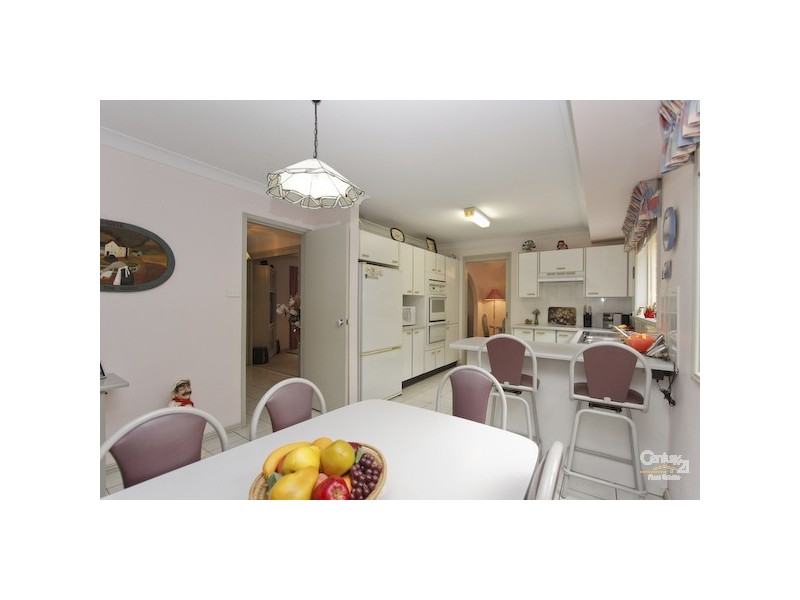 3 Tanunda Close, Eleebana NSW 2282