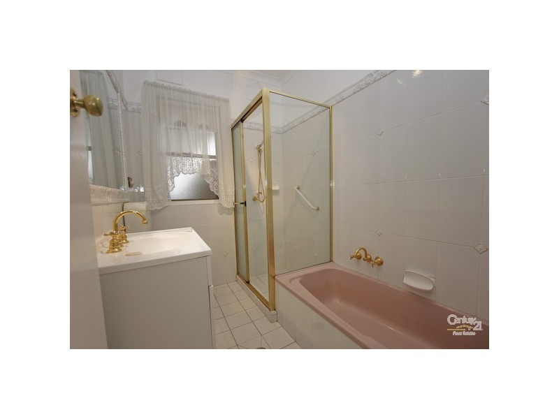 60 Ross Street, Belmont NSW 2280