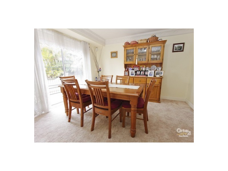 18 Kentmere Drive, Lakelands NSW 2282