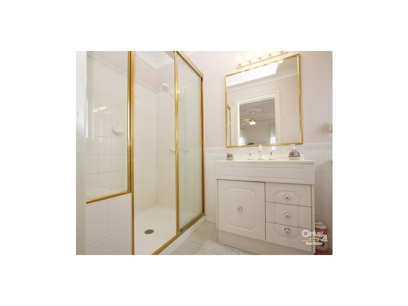 18 Kentmere Drive, Lakelands NSW 2282