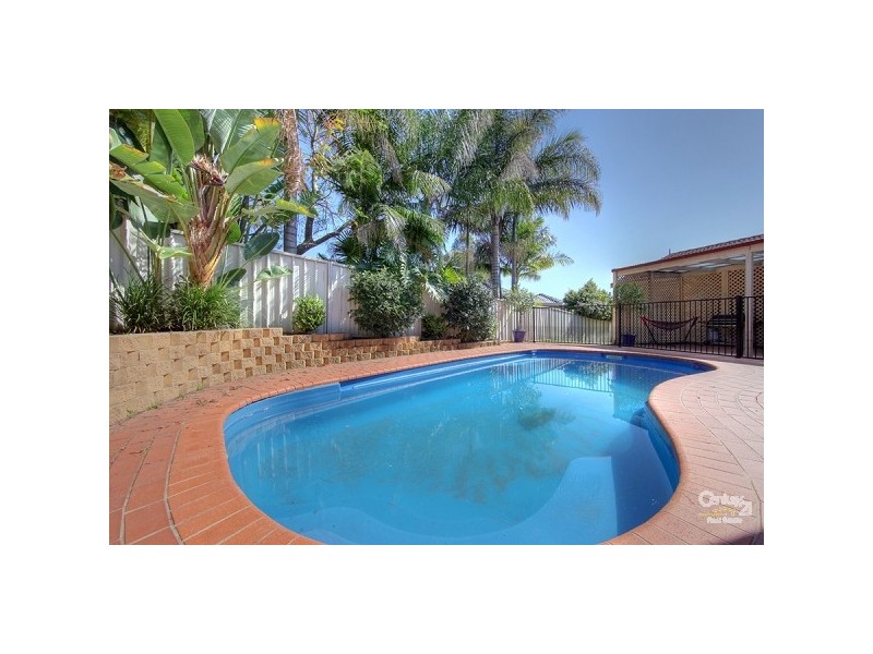 16 Buttermere Drive, Lakelands NSW 2282