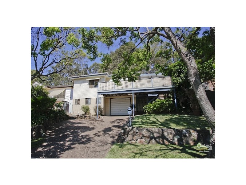 8 Christopher Avenue, Valentine NSW 2280