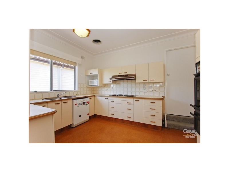 8 Christopher Avenue, Valentine NSW 2280