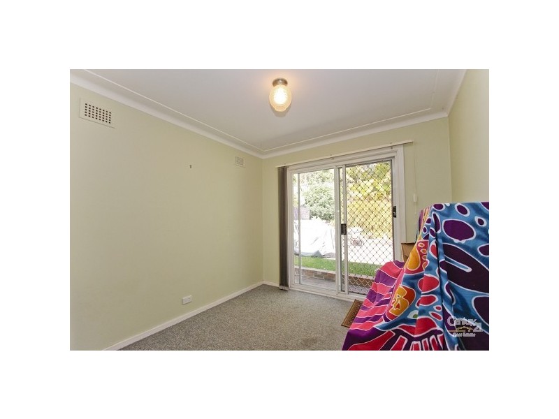 8 Christopher Avenue, Valentine NSW 2280