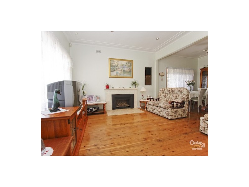 24 Bardia Road, Shortland NSW 2307