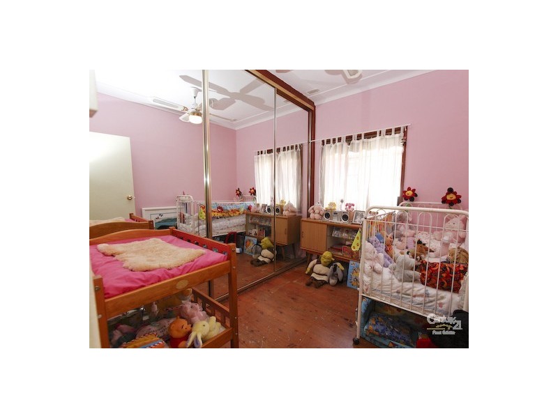 24 Bardia Road, Shortland NSW 2307