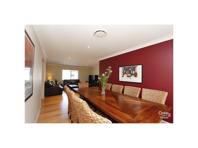 7 East Street, Warners Bay NSW 2282