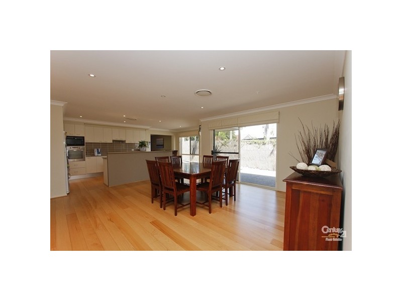 7 East Street, Warners Bay NSW 2282
