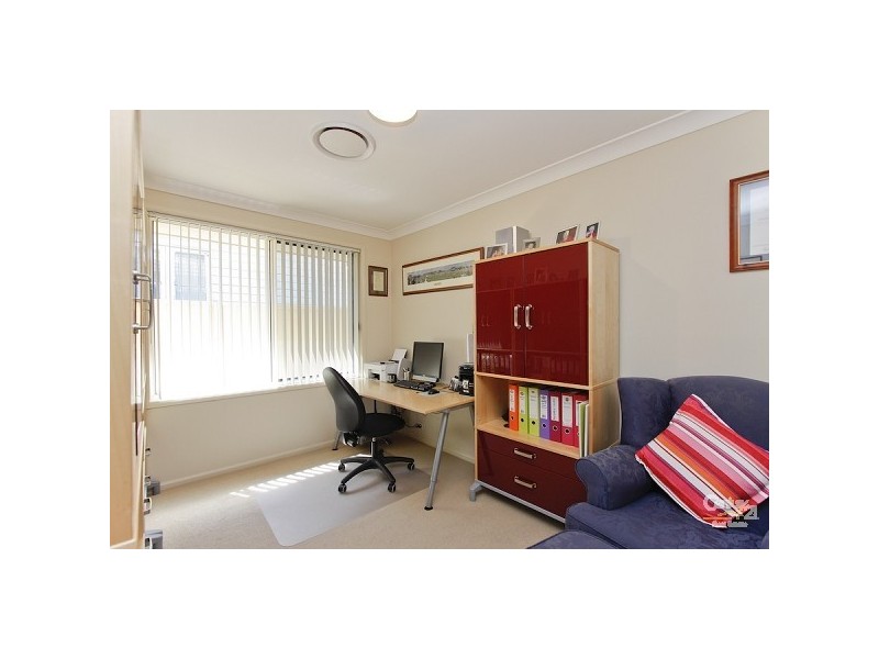 7 East Street, Warners Bay NSW 2282