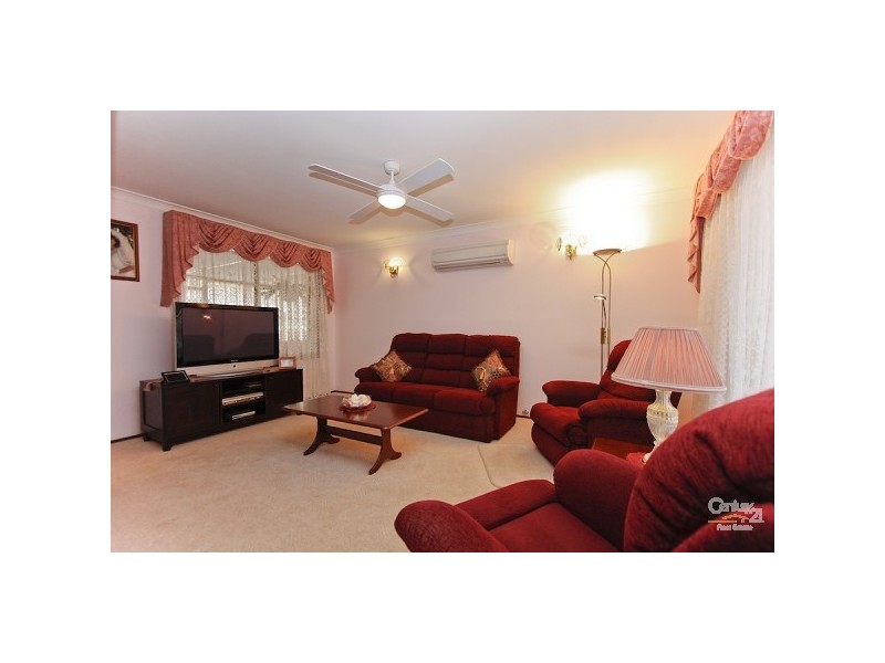 9 Parklea Avenue, Croudace Bay NSW 2280