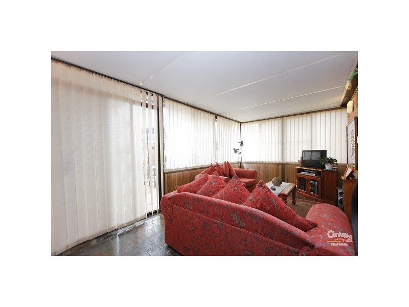 9 Parklea Avenue, Croudace Bay NSW 2280