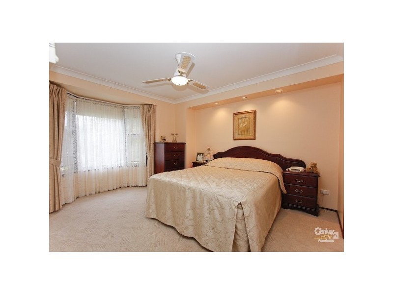 9 Parklea Avenue, Croudace Bay NSW 2280