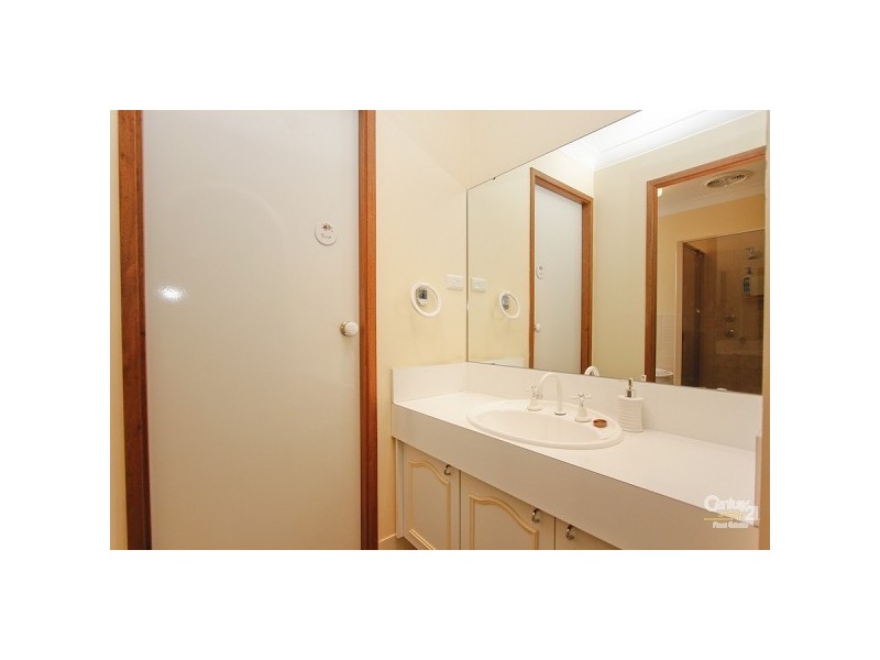 9 Parklea Avenue, Croudace Bay NSW 2280