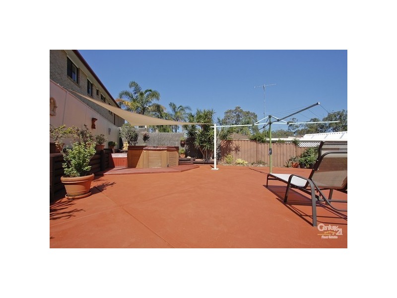 9 Parklea Avenue, Croudace Bay NSW 2280