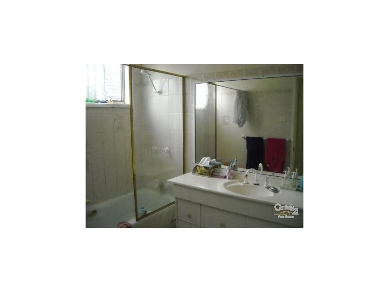 34 Allambee Place, Valentine NSW 2280