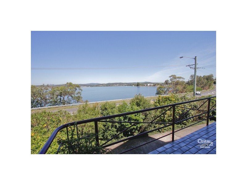 2/264 The Esplanade, Speers Point NSW 2284