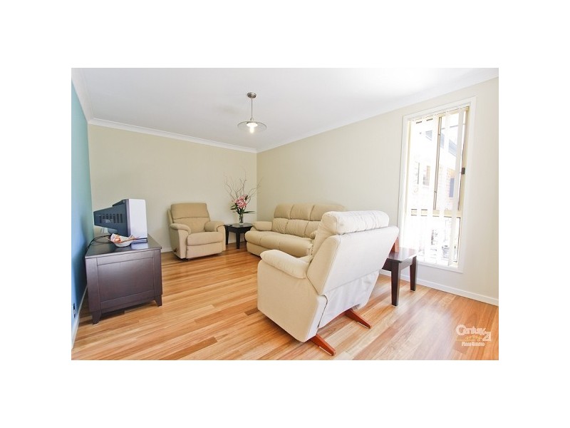 1/3 Ruston Avenue, Valentine NSW 2280