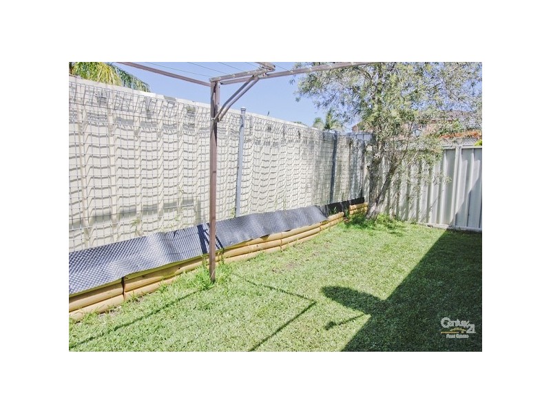 1/3 Ruston Avenue, Valentine NSW 2280