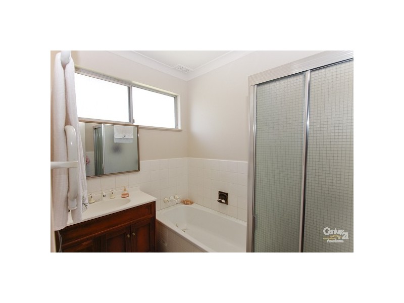 82 Bayview Street, Warners Bay NSW 2282